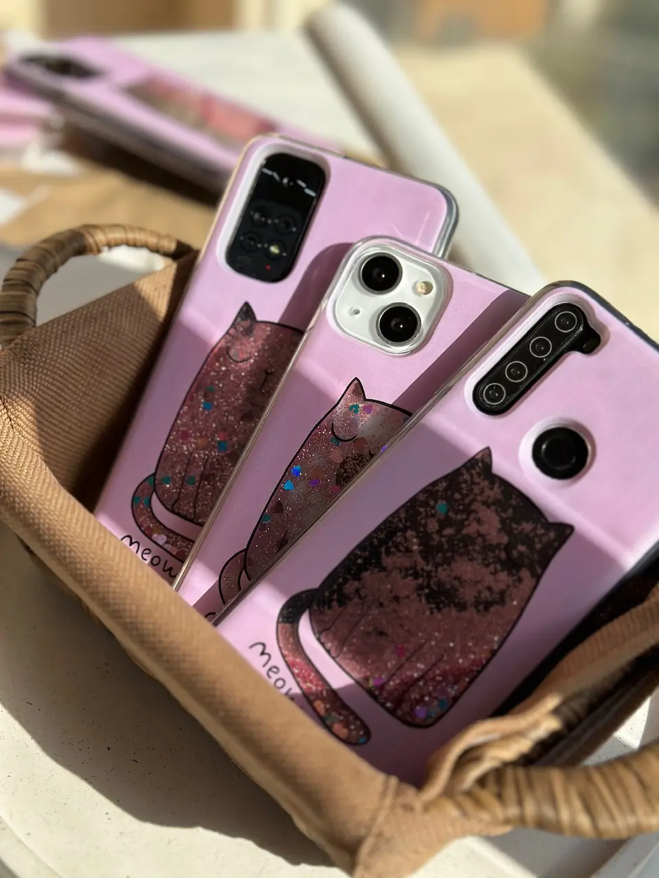 a6020a قاب گربه صورتی آکواریومی Meow (کدC1391) - تصویر 1