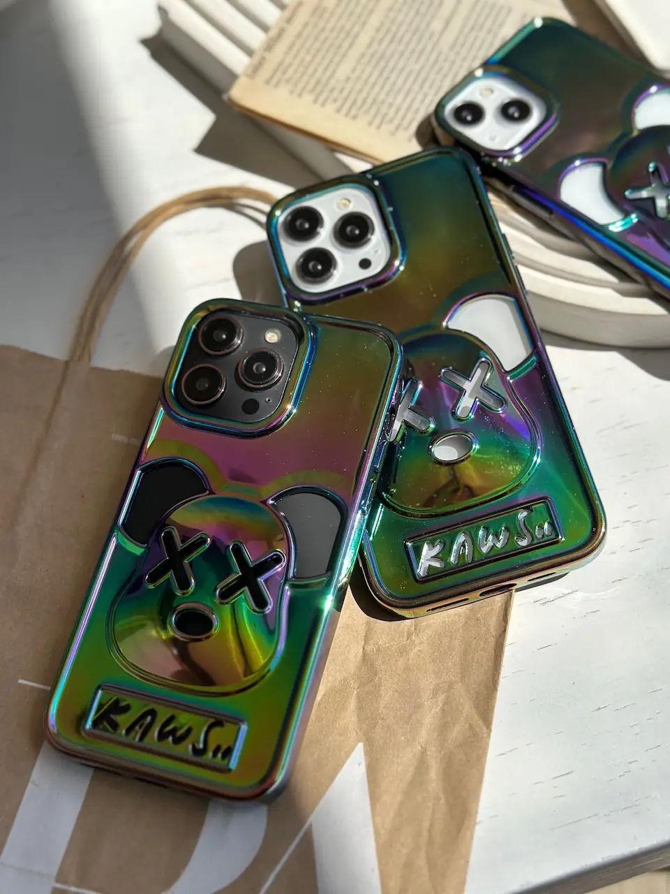 177693 قاب kaws hologram (کدC1371) - Image 1