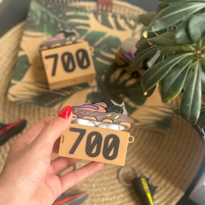 کاور ایرپاد Adidas YEEZY 700 (کدa0076)