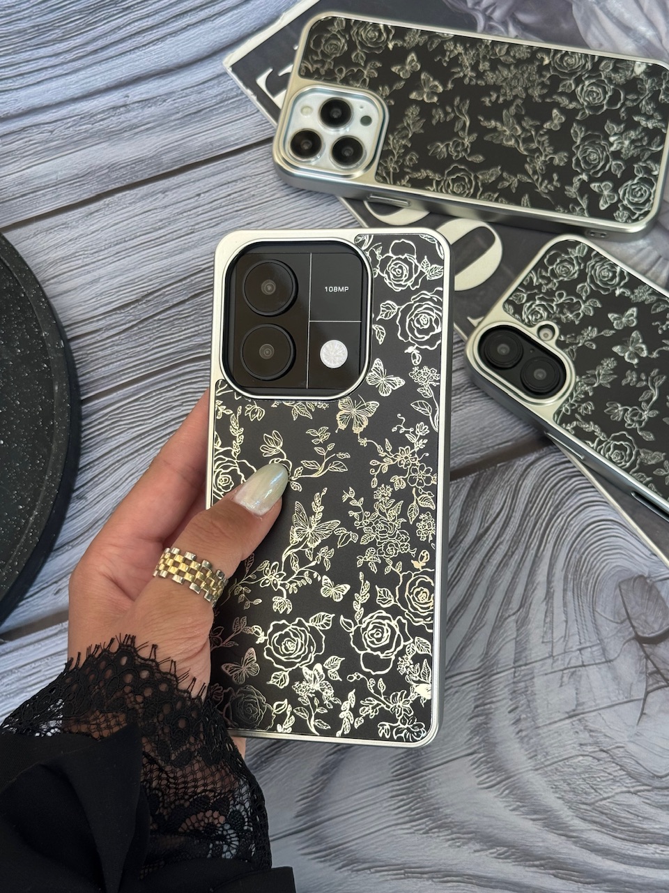 5719c7.jpeg قاب Dark Flowers سامسونگ و شیائومی (کدC2093) - تصویر 1