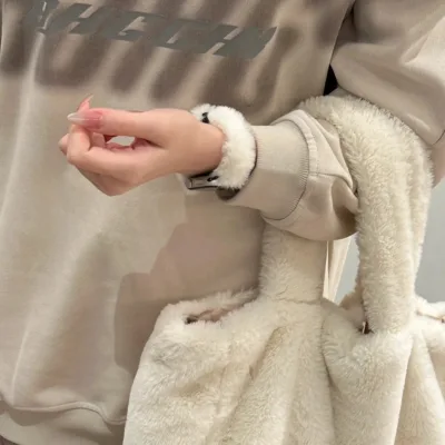 بند اپل واچ خز دار سفید (کدw5053)