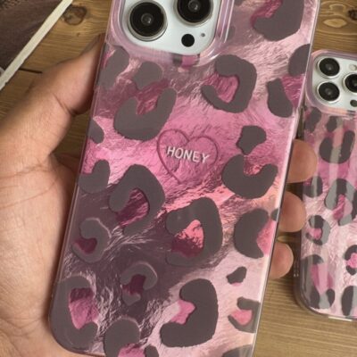 قاب موبایل آیفون پلنگی صورتی قلب هانی