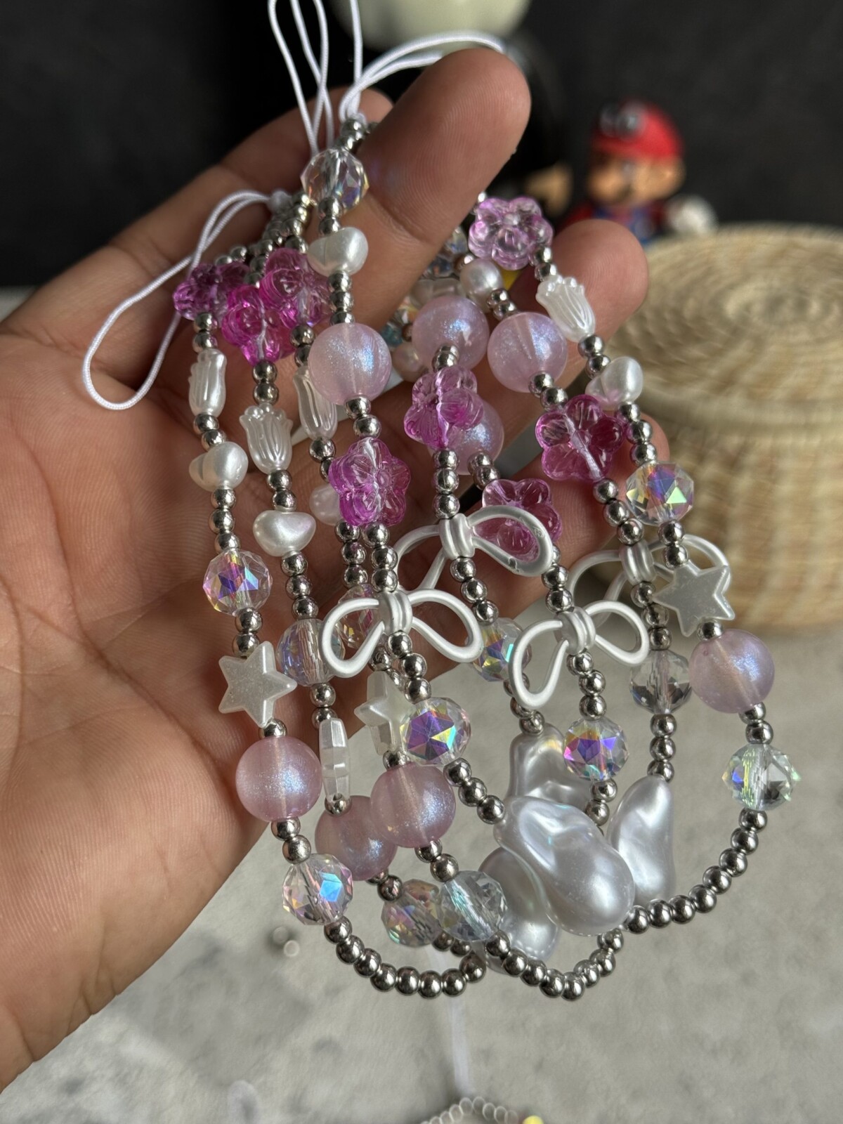 بند و آویز گل رز صورتی و پاپیون بند و آویز گل رز صورتی و پاپیون - تصویر 1