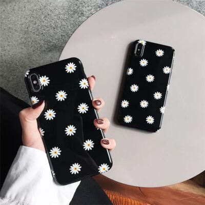 قاب موبایل آیفون بابونه مشکی ژله ای
