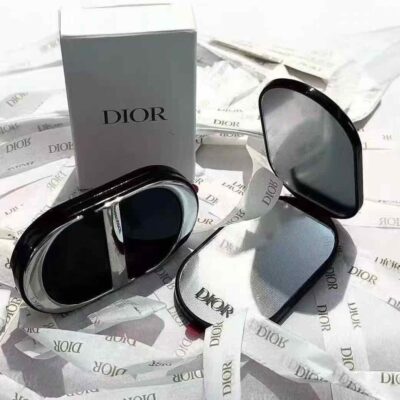 آینه موبایل دیور اصل به همراه جعبه اورجینال Christian Dior