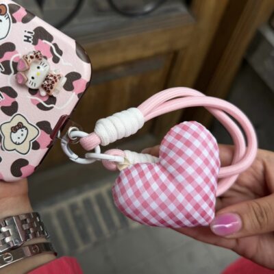 بند گوشی Pink Kitty Leopard (طرح قلب چهارخانه)