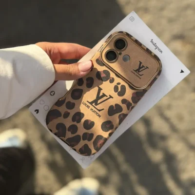 قاب Louis Vuitton Leopard Golden (کدC2319)